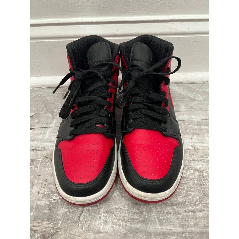 Nike Air Jordan 1 Mid Banned 2020 Sneakers Men's 8 Red Black Round Toe Lace Up